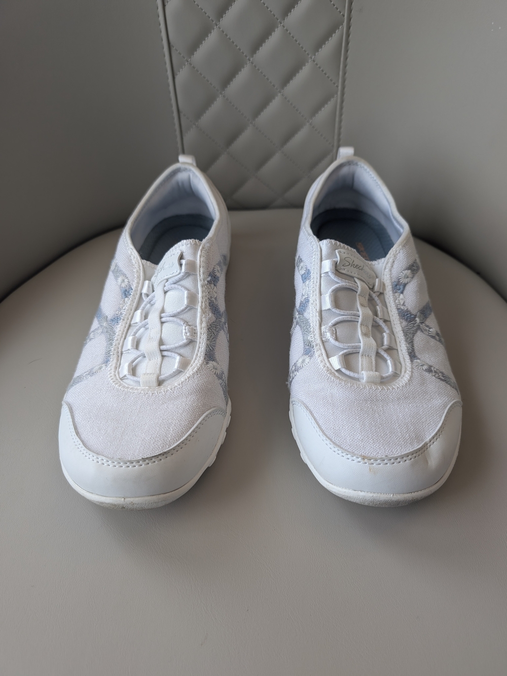 Skechers Relaxed Fit: Breathe Easy - Fortune Knit Women's Sz 8.5